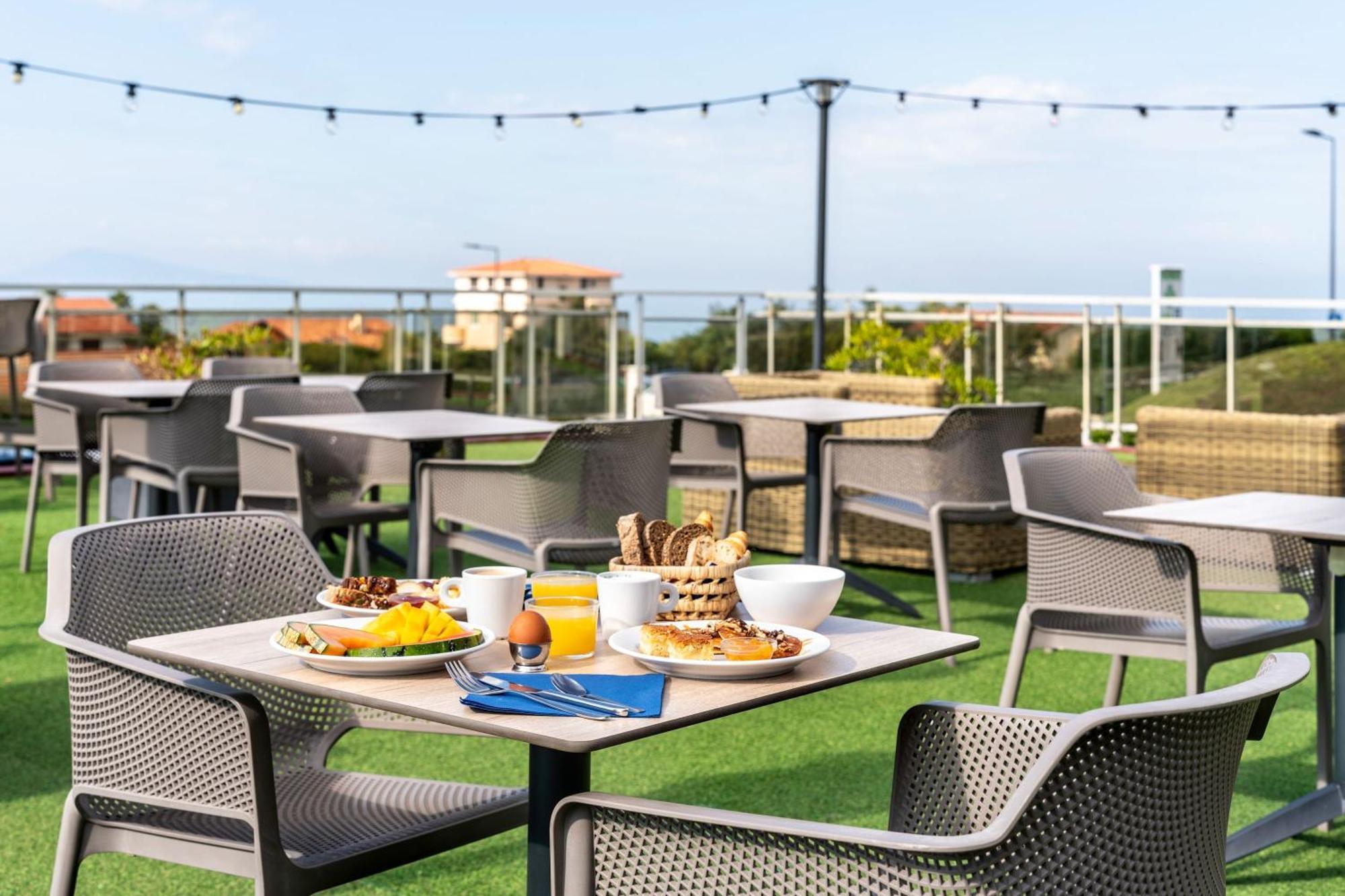 Ibis Styles Biarritz Plage Экстерьер фото