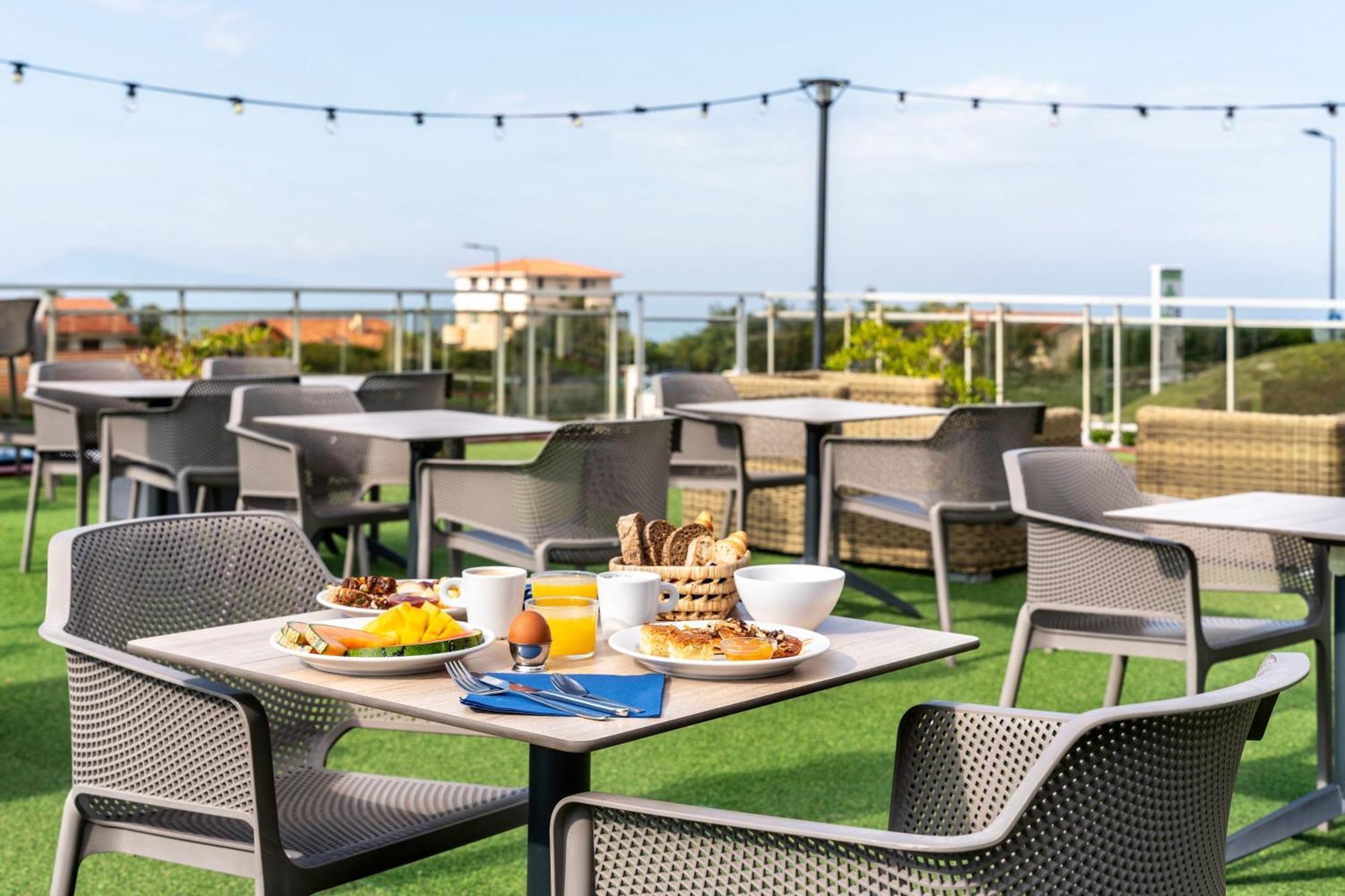 Отель Ibis Styles Biarritz Plage Экстерьер фото