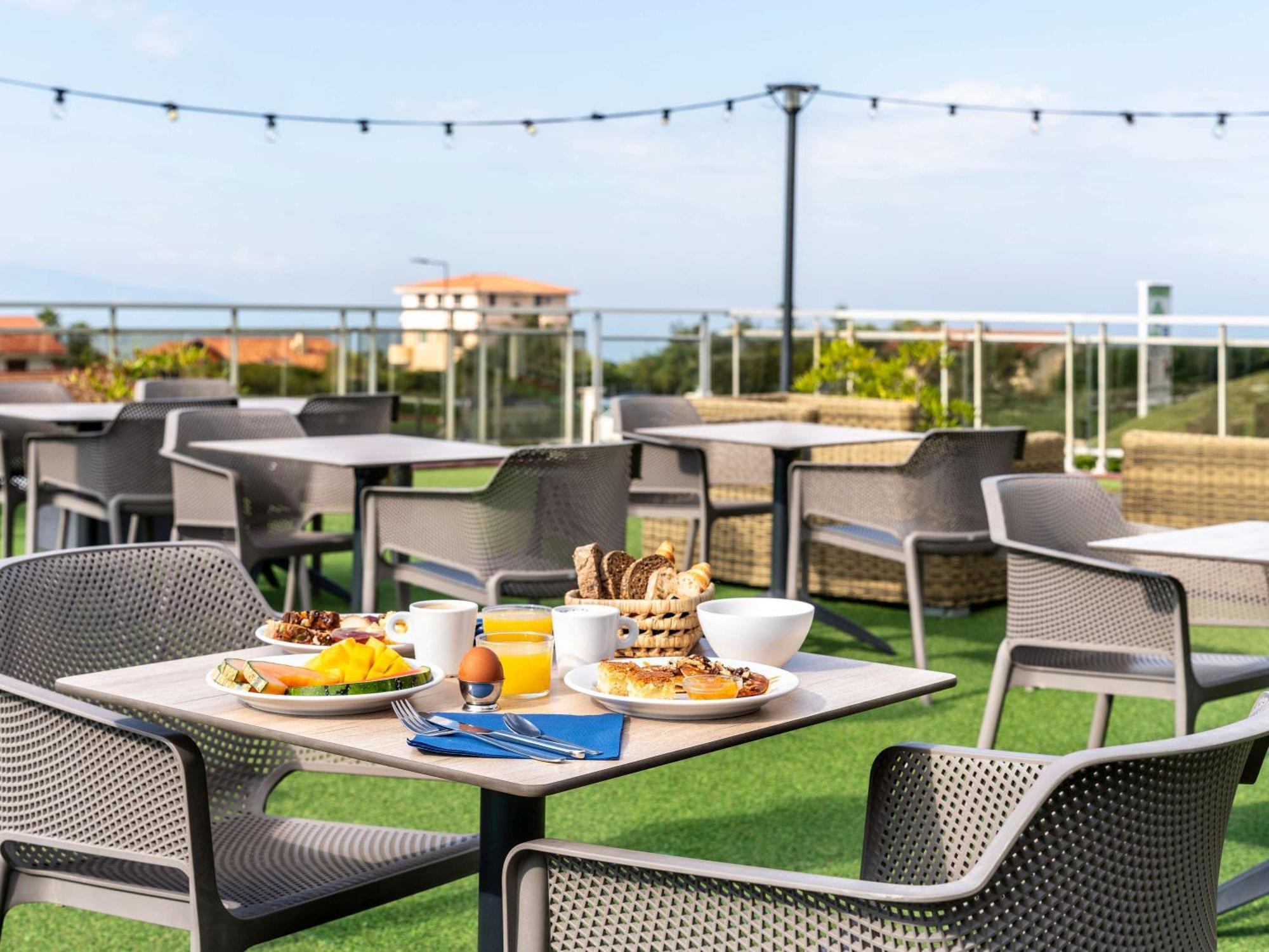 Ibis Styles Biarritz Plage Экстерьер фото